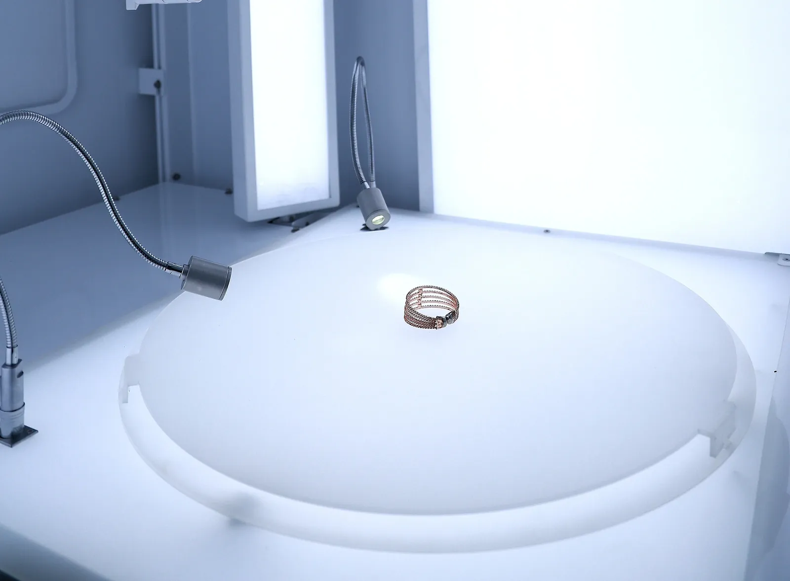 360° Top & Bottom Turntable